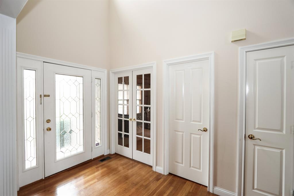 Foyer for 5196 Providence Ridge Dr Liberty Twp., OH 45011