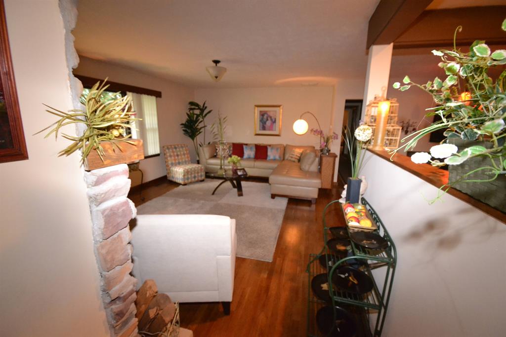 Living Room for 1106 Elizabeth St Union Twp. (Brown), OH 45167