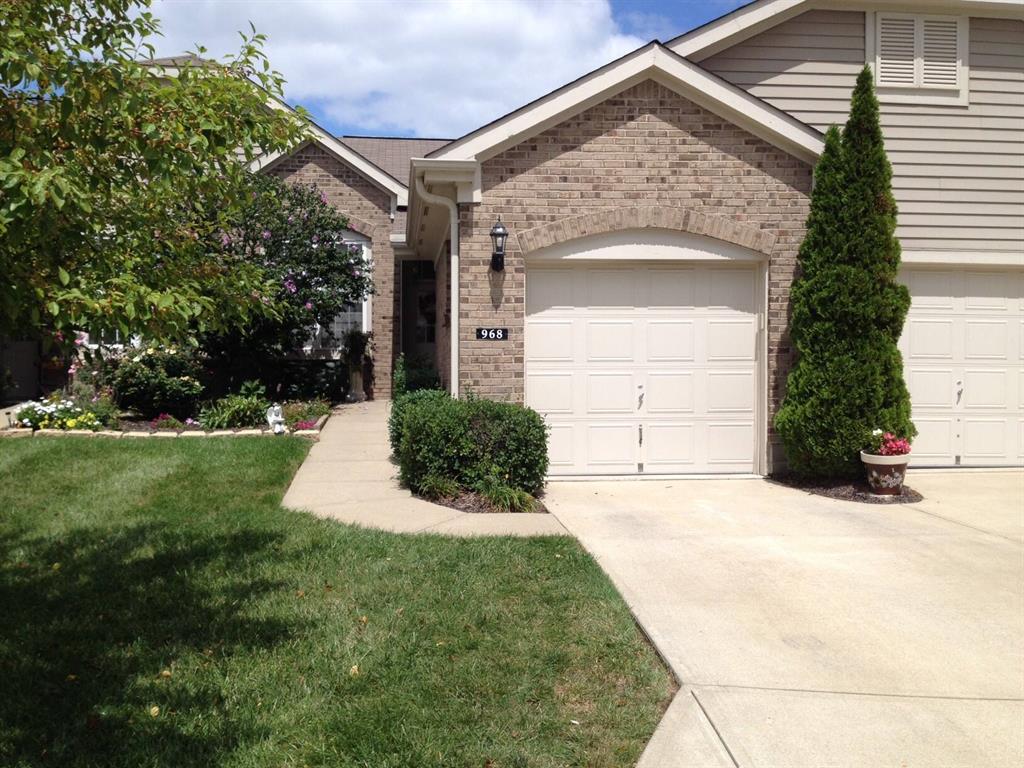 968 Oakmont Ct