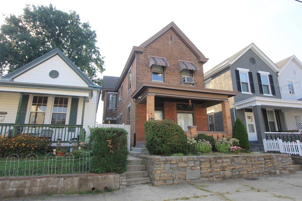 541 Linden St