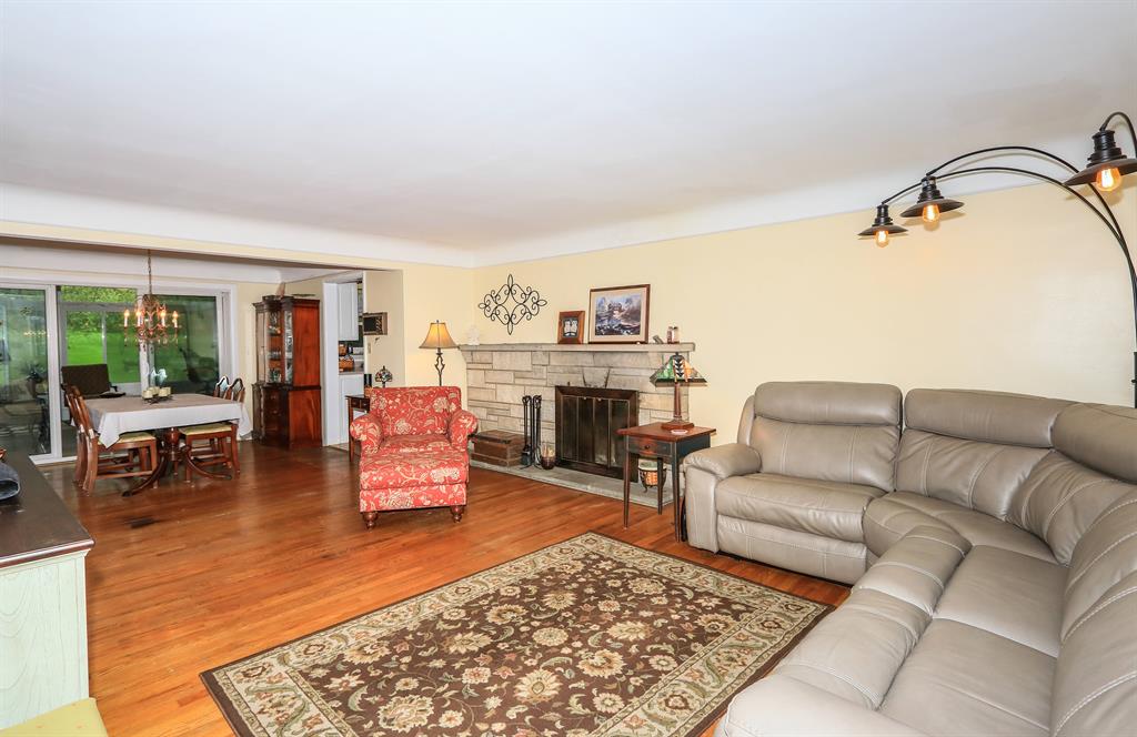 Living Room for 9995 Winlake Dr Springfield Twp., OH 45231