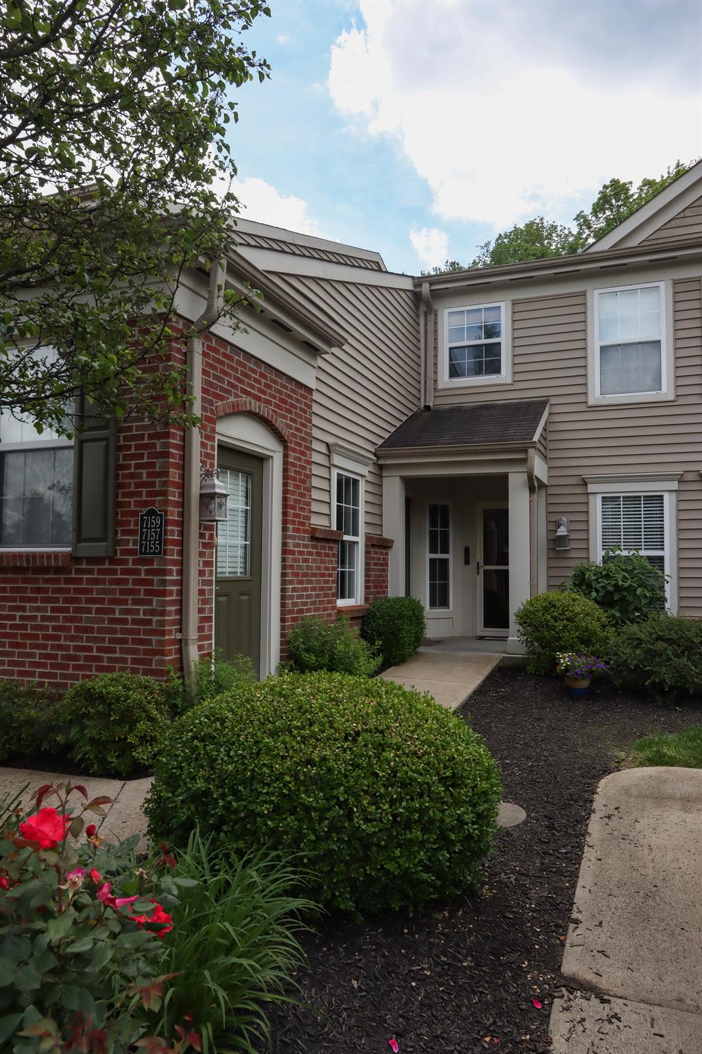 7157 English Dr