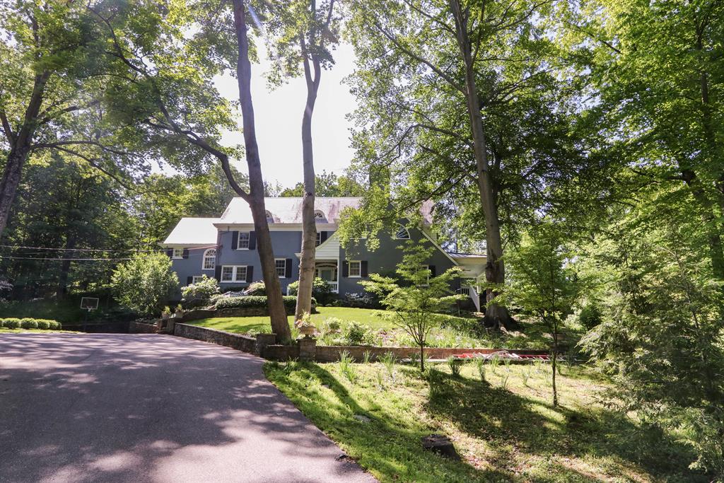Exterior (Main) 2 for 3663 Grandin Rd Columbia/Tusculum, OH 45226