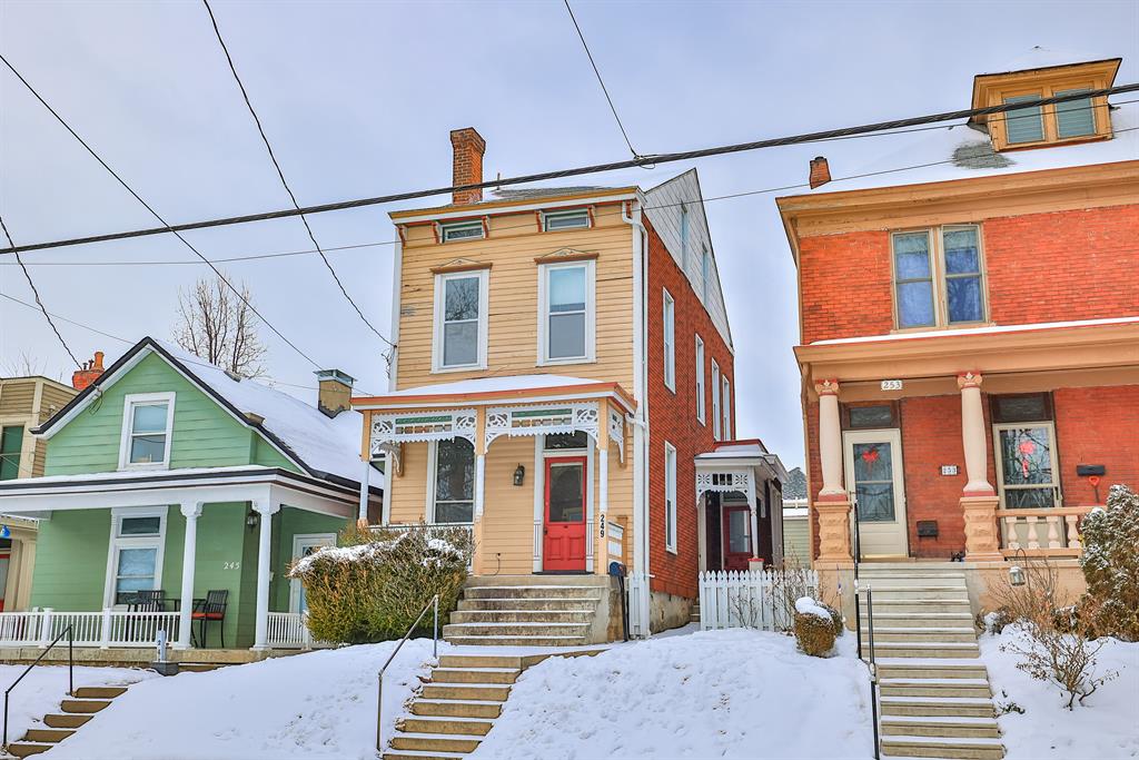 249 Ward Avenue