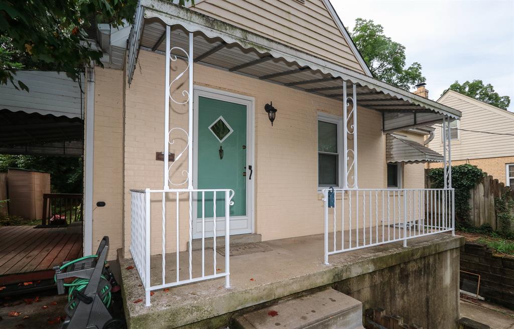 Entrance for 1700 Hunt Rd Reading, OH 45215