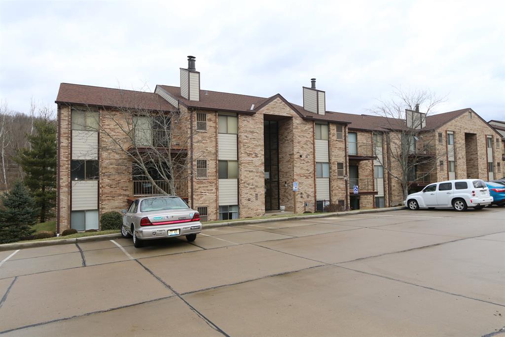 54 Woodland Hills Drive, 6