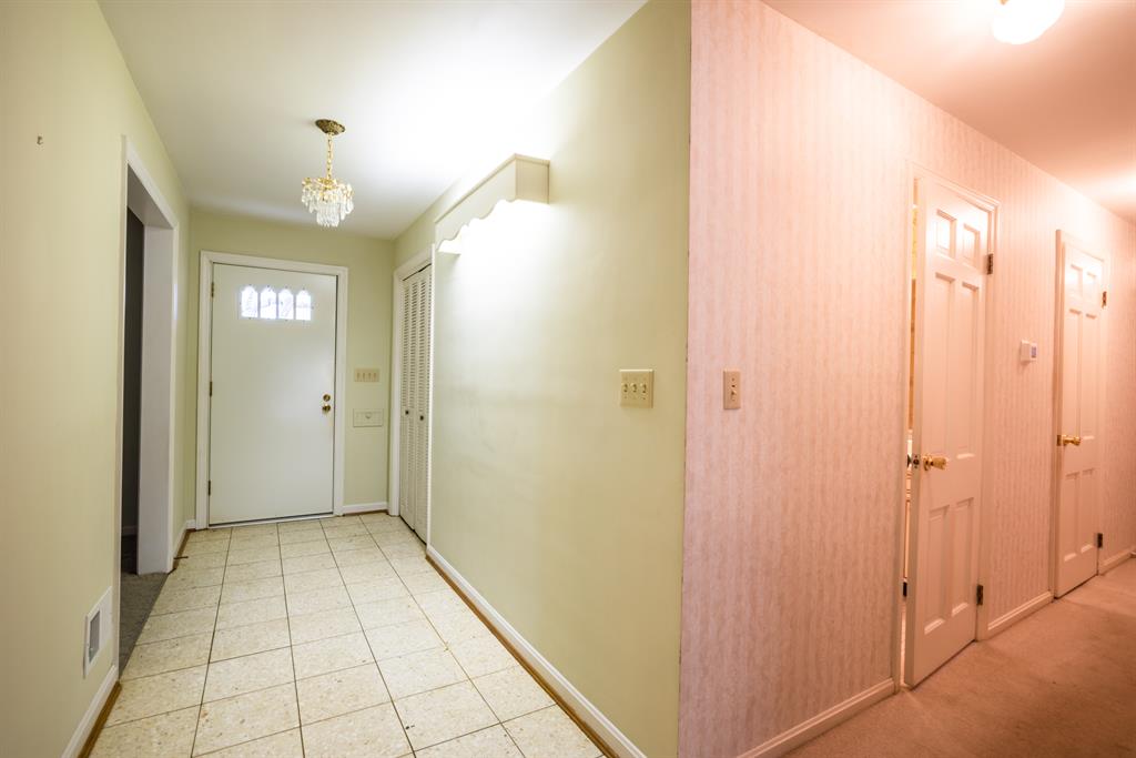 1011 Grandin Ridge Dr Mt. Lookout, OH