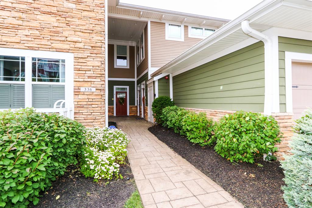 Exterior (Main) 2 for 336 Riverpointe Dr, 6 Dayton, KY 41074