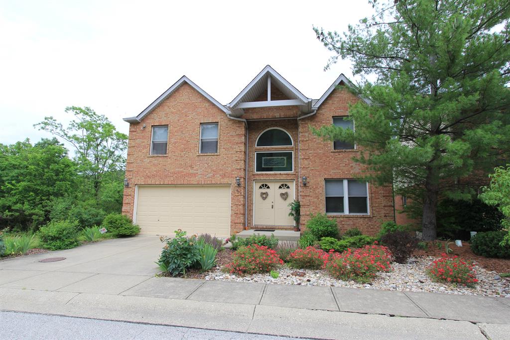 658 Pointe Benton
