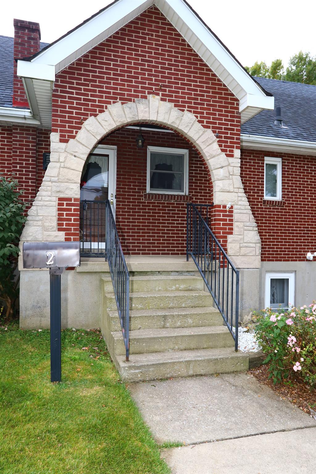 Entrance for 2 W Crittenden Fort Wright, KY 41011