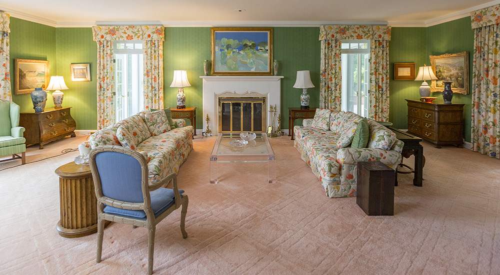Living Room for 9100 Shawnee Run Rd Indian Hill, OH 45243