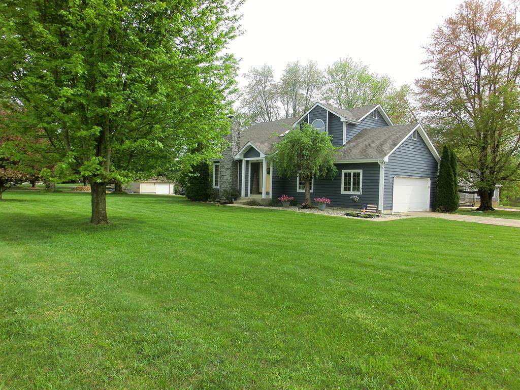 582 Lorelei Dr