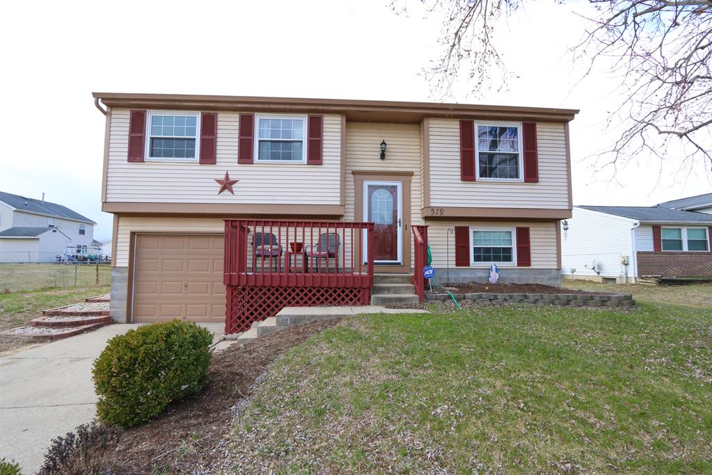 579 Deerfield Dr