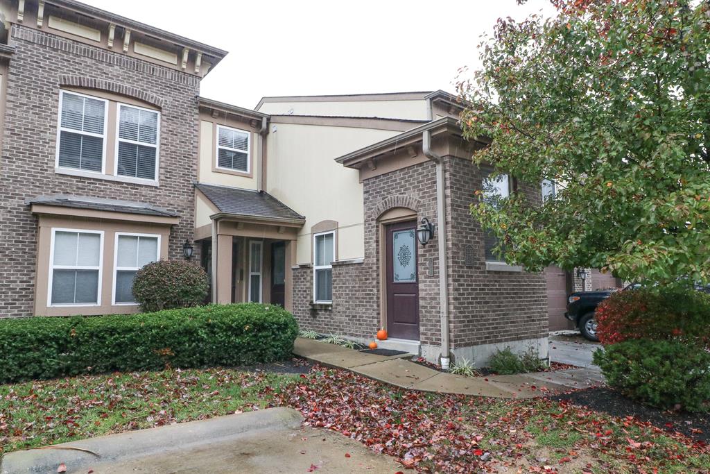 2355 Rolling Hills Dr