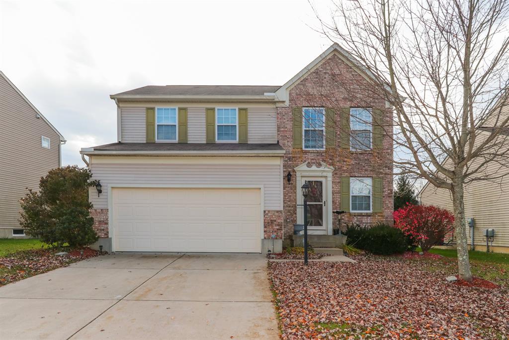 13 Woodsong Ct Amelia, OH