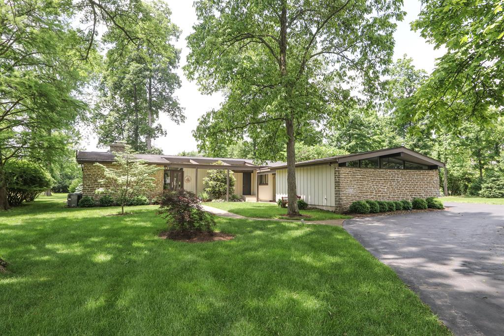 6425 Shadyglen Rd