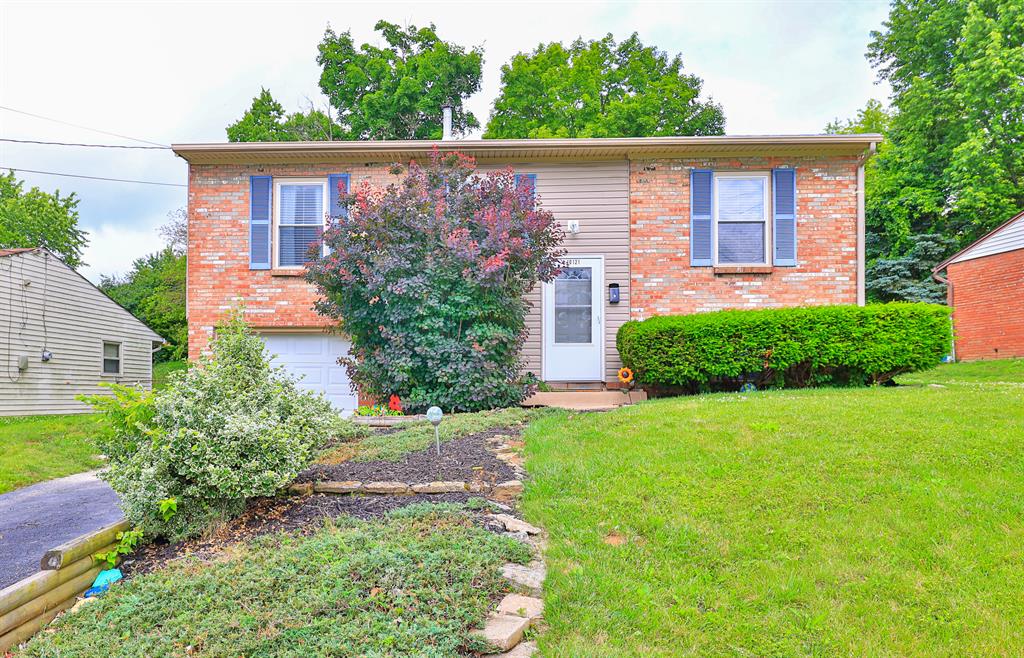10121 Menominee Drive