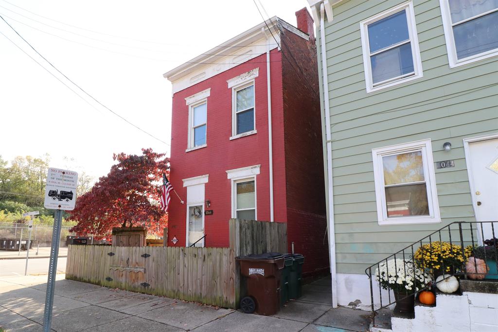 1046 Washington Ave
