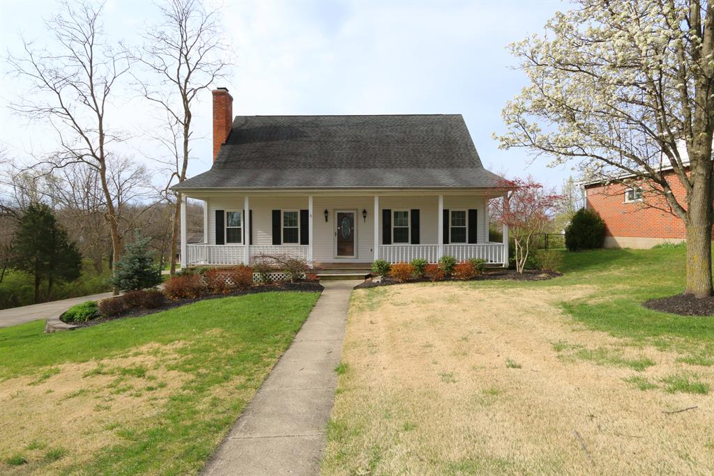 32 Dorothy Dr