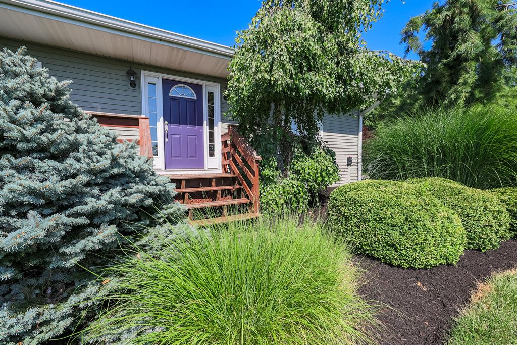 Entrance for 426 Waynoka Dr Sardinia, OH 45171