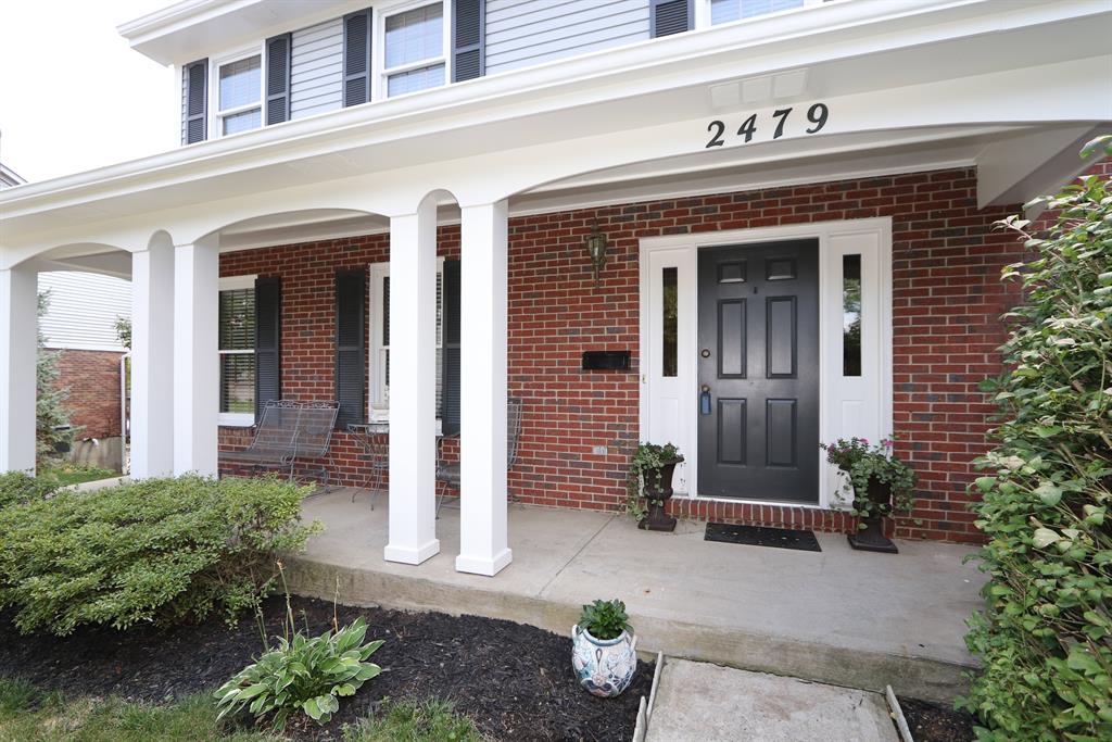 Entrance for 2479 High Crossing Dr Crescent Springs, KY 41017
