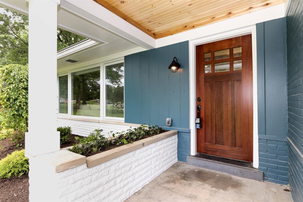 Entrance for 5901 Donjoy Dr Blue Ash, OH 45242