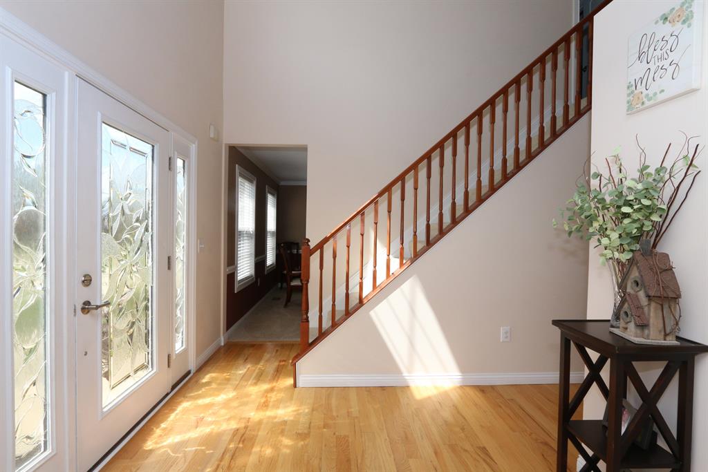 Foyer for 4422 Silversmith Ln Independence, KY 41051