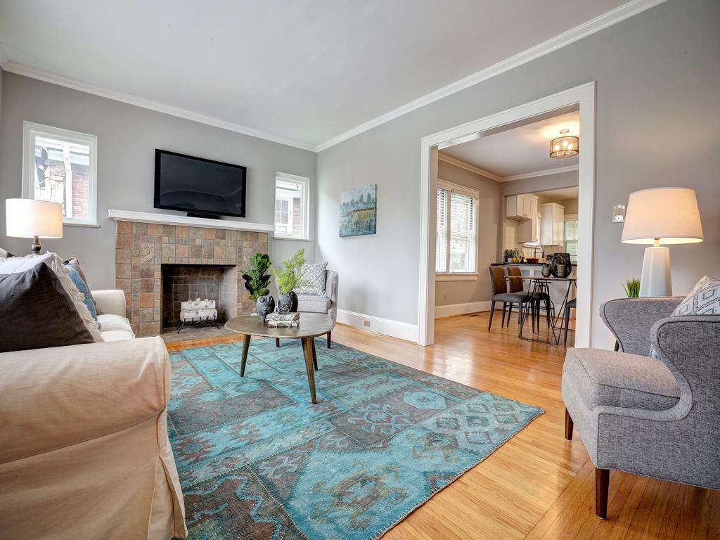 Living Room for 3331 Claramont Ave Oakley, OH 45209
