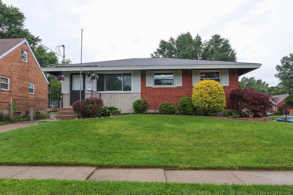 9399 Silva Dr