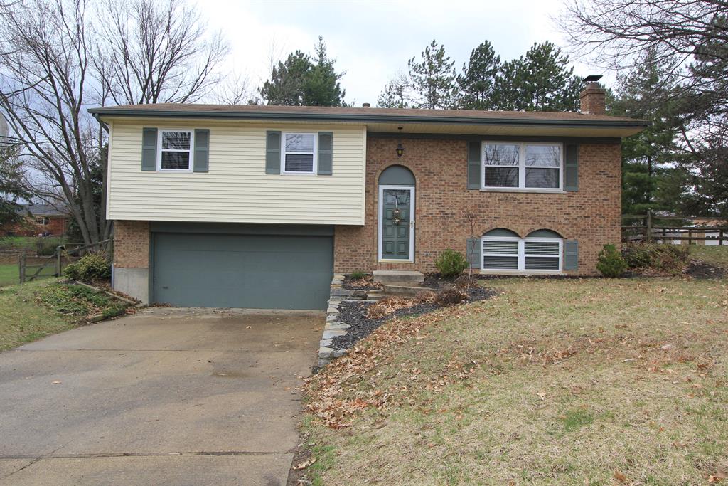 833 Niewahner Dr
