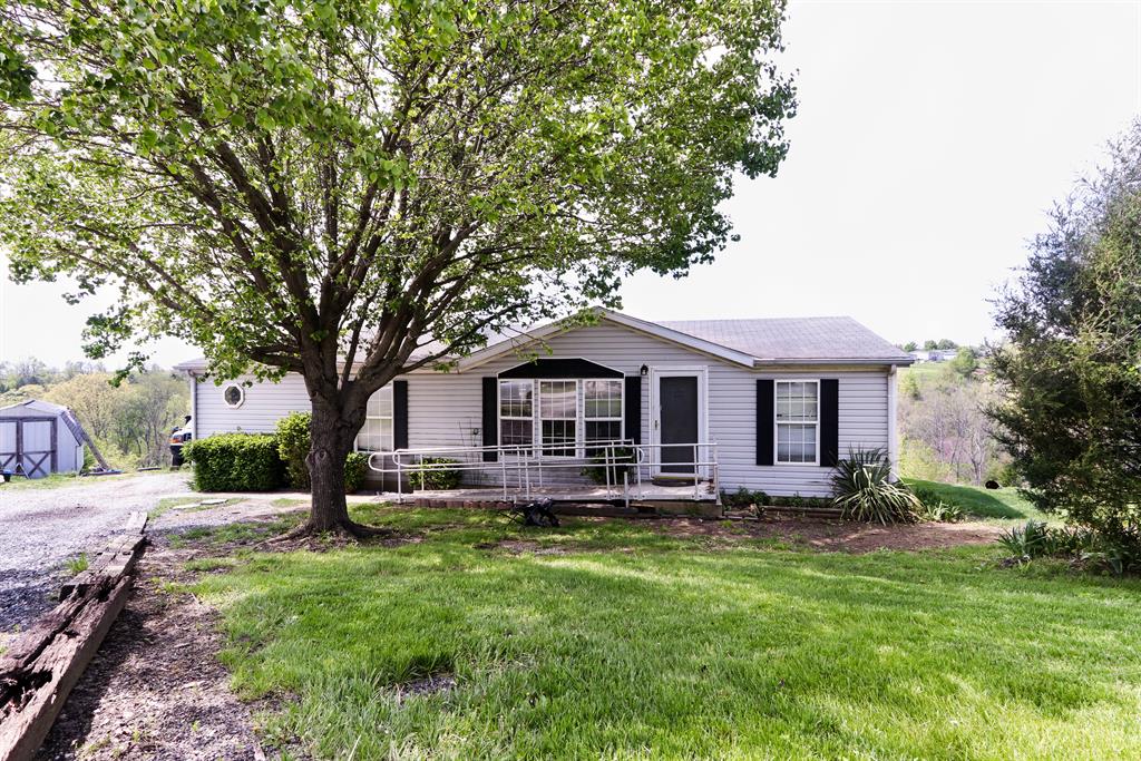 290 Della Ct