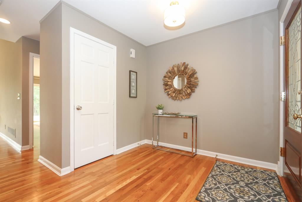 Foyer for 1208 Hidden Wood Pl Mt. Lookout, OH 45208
