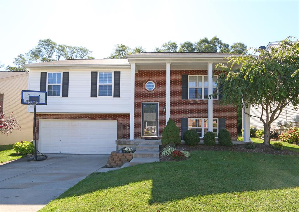 3395 Spruce Tree Ln