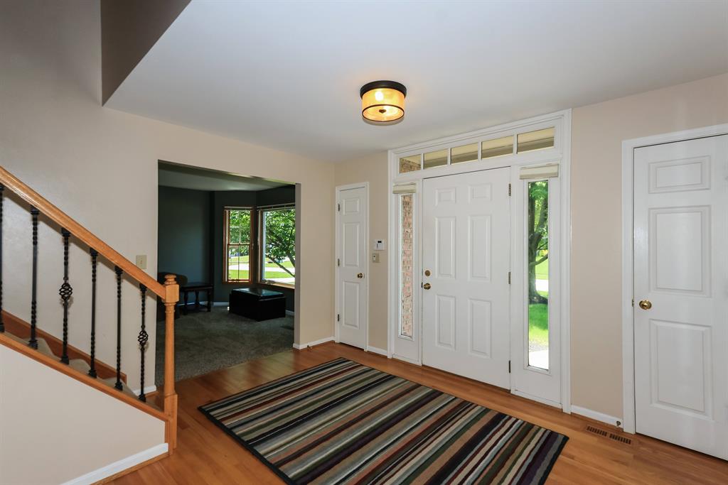 Foyer for 714 Sunglow St Villa Hills, KY 41017