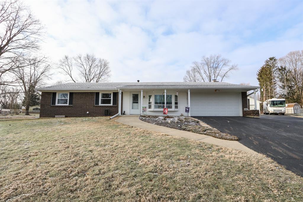 1545 Gunther Dr Bellbrook, OH