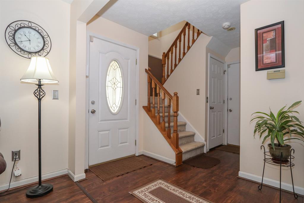 Foyer for 3079 Hoock Ct Monfort Hts., OH 45239