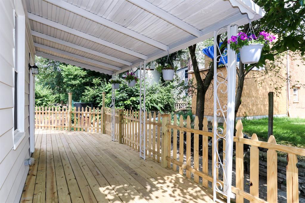 Porch for 637 Roberts St Newport, KY 41071