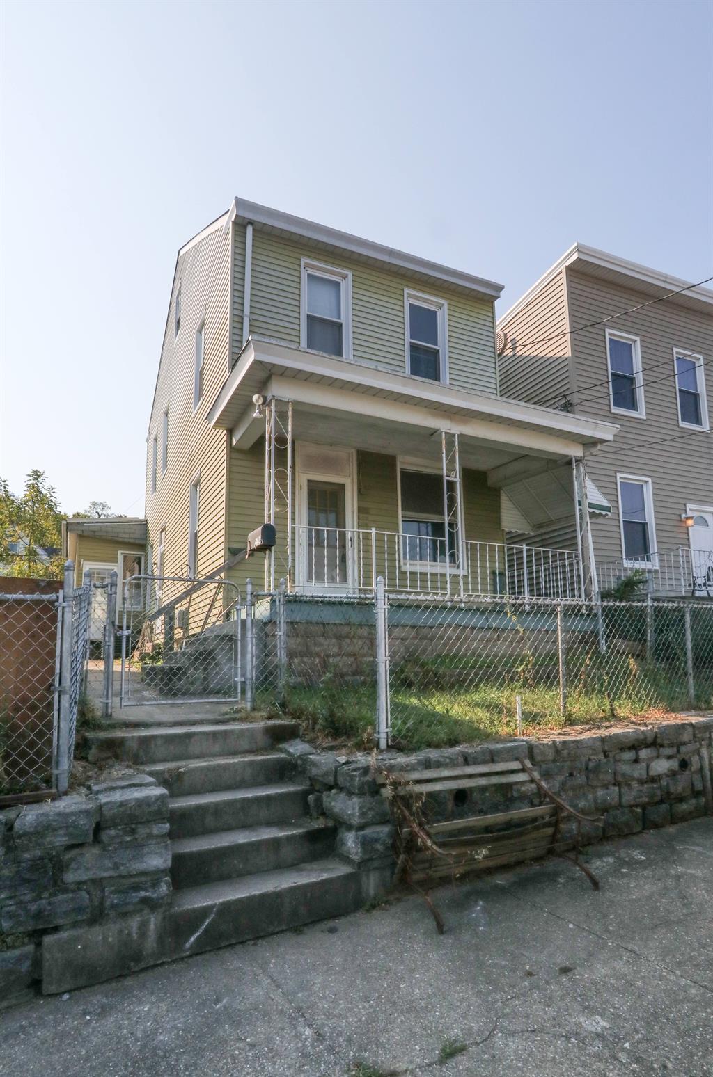 624 7th Ave