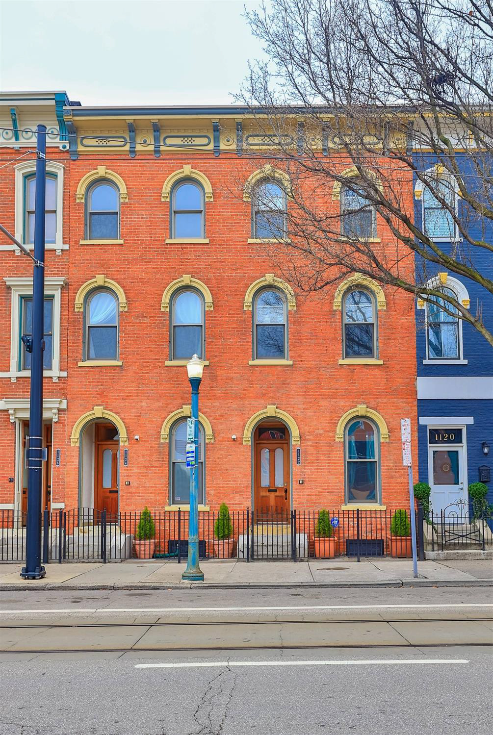 1124 Race Street 101B
