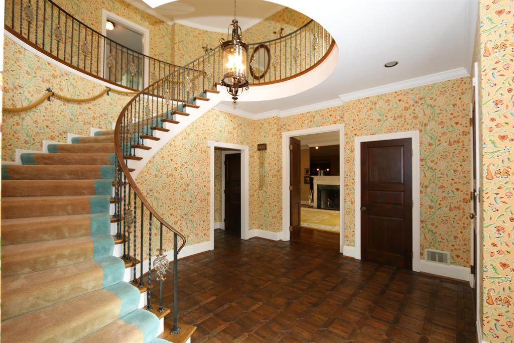 Foyer for 3909 Stubbs Mill Rd Union Twp. (Warren), OH 45152