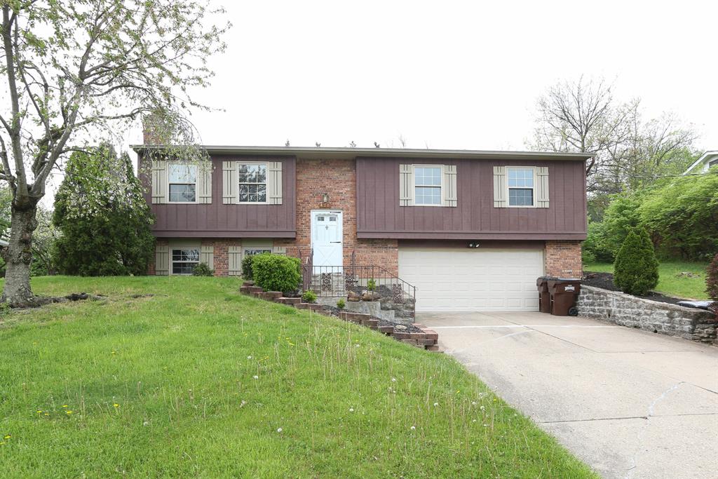 471 Brucehills Dr Finneytown, OH