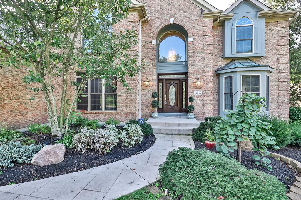 Entrance for 11010 Woodlands Way Blue Ash, OH 45241