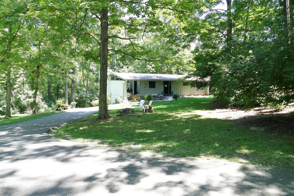 7436 Drake Rd