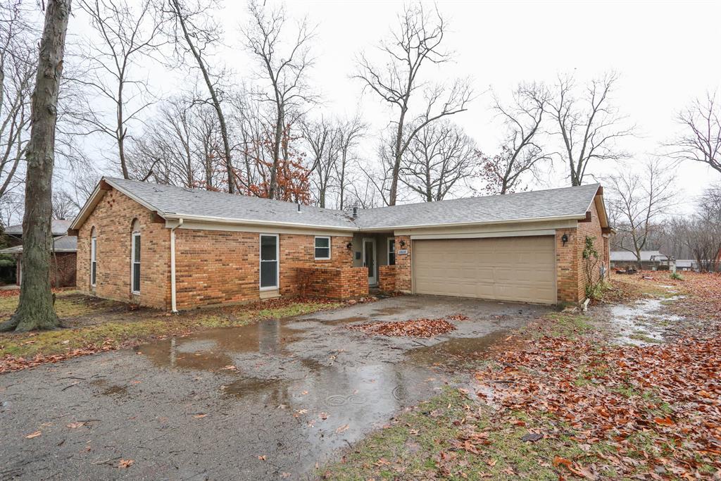 1868 Robinhood Dr Fairborn, OH