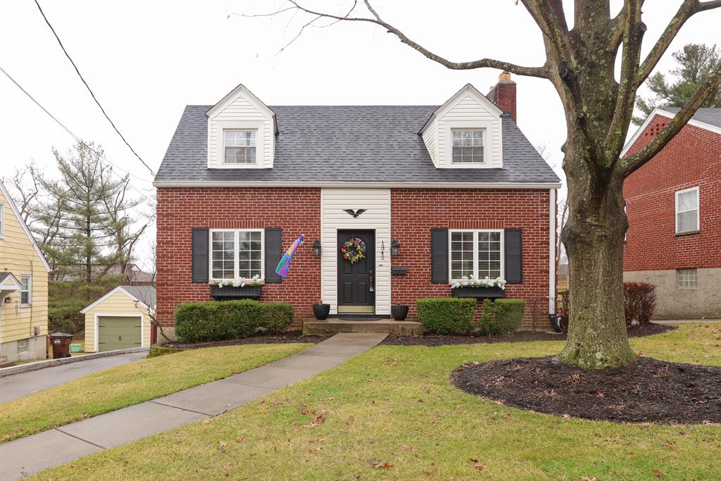 1342 Collinsdale Ave