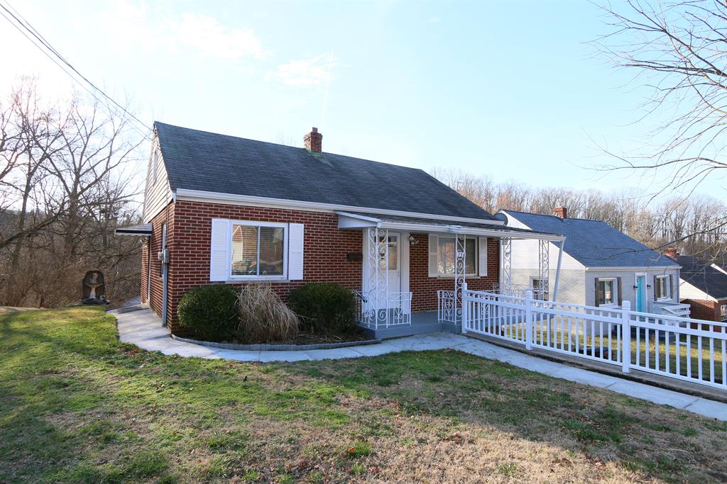 356 Riddle Pl