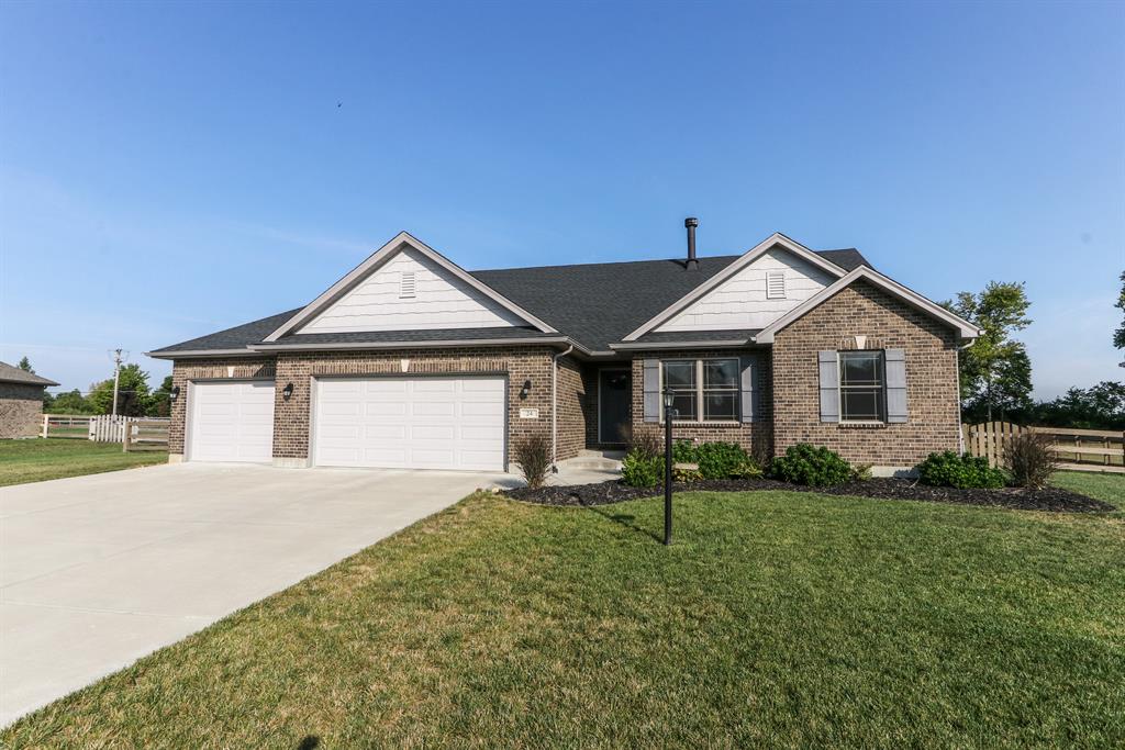 24 Cypress Ct Germantown, OH