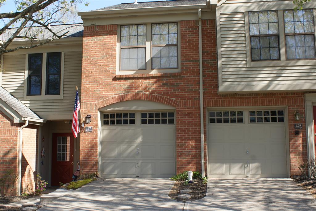 127 Creekstone Ct