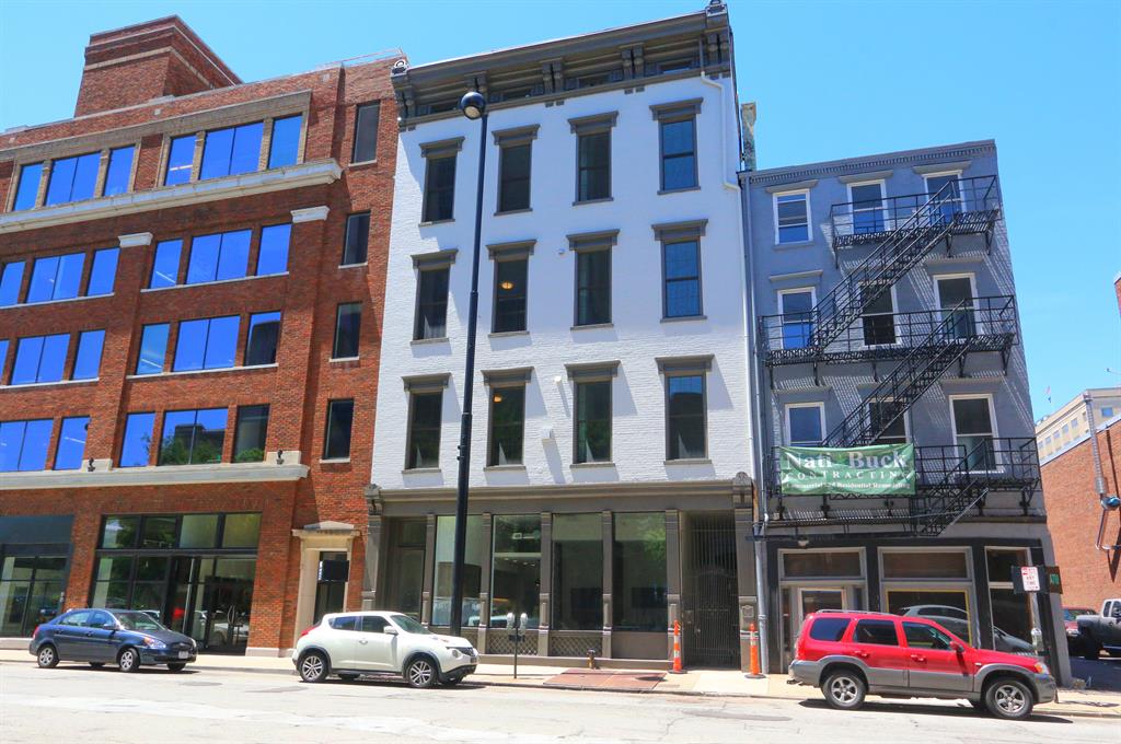 813 Broadway St, 3A Cincinnati, OH