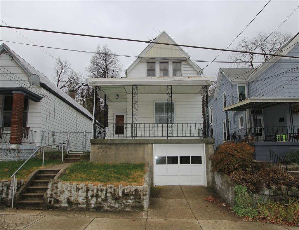 944 Maple Ave